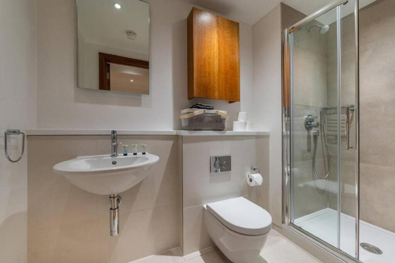 Studio - Tower Hill - City Centre By Prime London Stays N-7 Ngoại thất bức ảnh